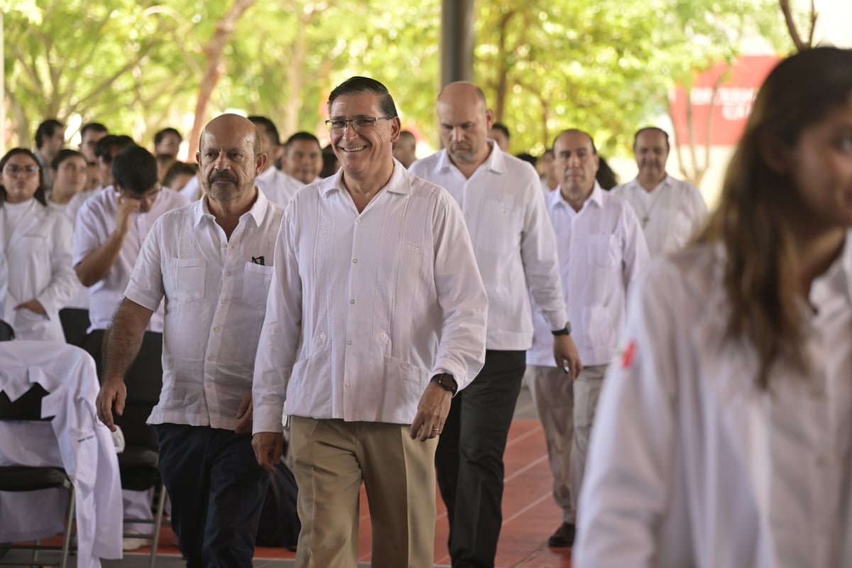 Universidad Anáhuac Cancún Reconoce el Liderazgo Excepcional en